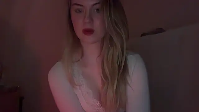 Snapshot of Josefinswe chatting on March 4, 2026, 8:15 pm Josefinswe online show from March 4, 2026, 8:15 pm