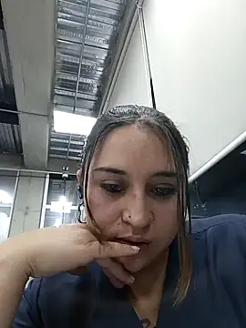 Lunabella3 online show from November 25, 2025, 6:02 am