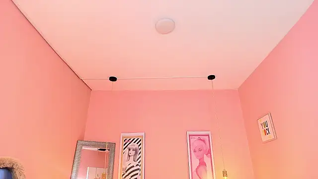 Snapshot of Milu_carbajal_x chatting on February 6, 2026, 4:06 am Milu carbajal x online show from February 6, 2026, 4:06 am