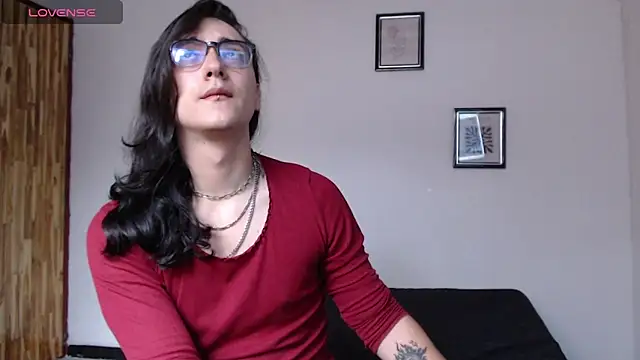 Snapshot of Amoneth_Xx chatting on February 22, 2026, 8:18 pm Amoneth Xx online show from February 22, 2026, 8:18 pm