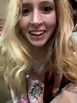 Bambii Blue333 online show from November 20, 2025, 9:58 pm