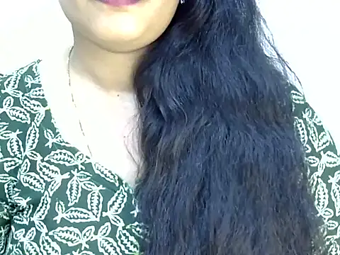 Muskan Jha online show from April 14, 2026, 2:01 pm