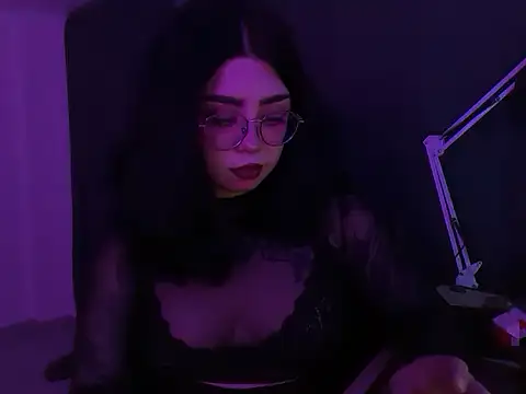 Snapshot of Seraphine00 chatting on November 25, 2025, 7:30 am Seraphine00 online show from November 25, 2025, 7:30 am