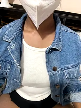 Lilly islive online show from November 19, 2025, 9:53 am