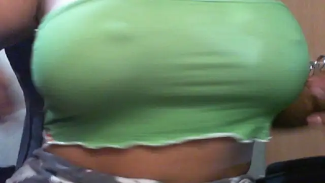 DiivaMarii online show from April 18, 2026, 11:58 am