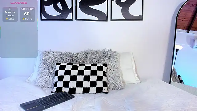 Snapshot of Sofi_vega77 chatting on March 8, 2026, 11:58 am Sofi vega77 online show from March 8, 2026, 11:58 am