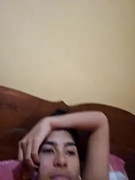 skinnyrox online show from April 14, 2026, 2:50 am