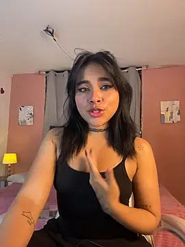 Sophie wyld online show from November 17, 2025, 11:21 pm