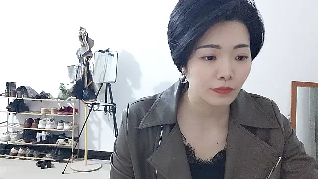 adele8731 online show from January 15, 2026, 3:38 pm