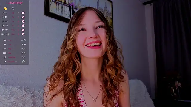 Alisavine online show from May 18, 2026, 7:41 pm