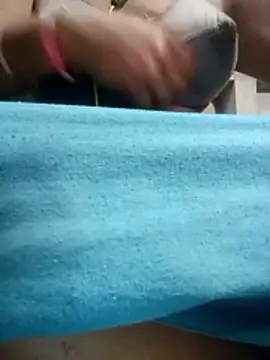 CUTE 123X online show from January 12, 2026, 5:29 pm