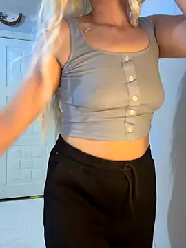 Manolya3434 online show from November 28, 2025, 9:50 pm