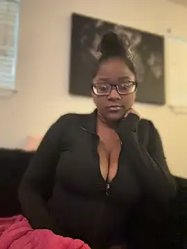 kaywest online show from April 29, 2026, 1:48 pm