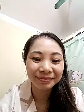 Moon-night222 online show from December 5, 2025, 4:03 pm