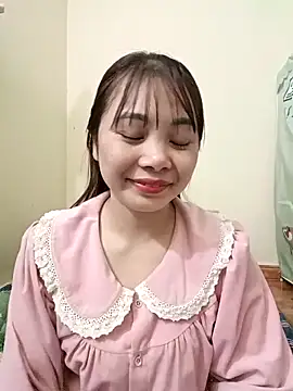 Snapshot of Moon-night222 chatting on February 22, 2026, 6:57 am Moon-night222 online show from February 22, 2026, 6:57 am