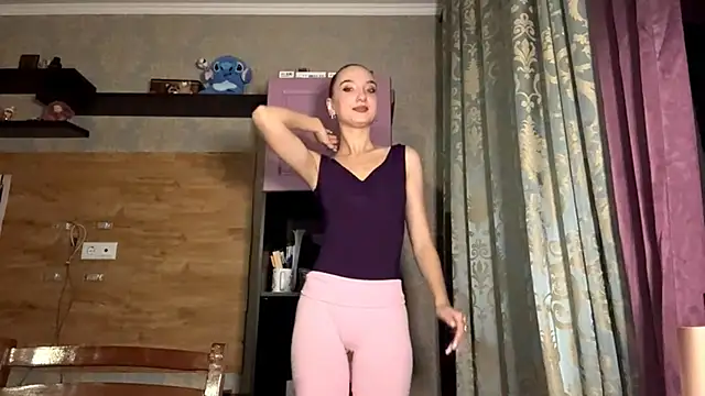 BrocadedEmulsion online show from November 21, 2025, 4:16 pm