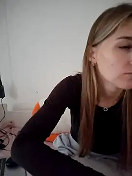 carolinakis  online show from February 15, 2026, 11:19 am