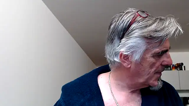 Snapshot of Buidapest chatting on May 12, 2026, 11:35 pm Buidapest online show from May 12, 2026, 11:35 pm