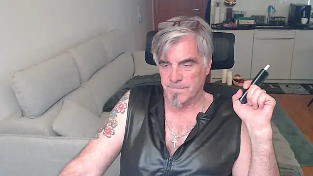 Snapshot of Buidapest chatting on May 25, 2026, 5:46 am Buidapest online show from May 25, 2026, 5:46 am