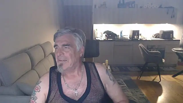 Snapshot of Buidapest chatting on May 29, 2026, 3:15 am Buidapest online show from May 29, 2026, 3:15 am