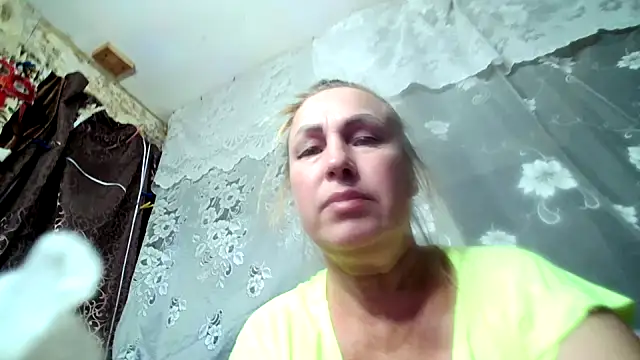 Snapshot of Kissingyouu chatting on November 18, 2025, 6:40 am Kissingyouu online show from November 18, 2025, 6:40 am