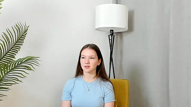 MelvinaEbner online show from November 18, 2025, 7:13 am