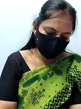 Queen-Neha online show from December 3, 2025, 10:08 pm