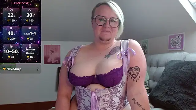 queerlyjaz online show from June 13, 2026, 5:22 pm
