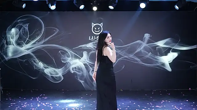 LU-909 online show from January 8, 2026, 1:19 am