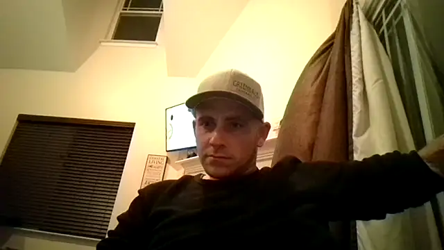 HungDave420 online show from November 17, 2025, 5:13 am