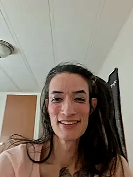 Snapshot of MaitressePomme3 chatting on November 20, 2025, 2:23 am MaitressePomme3 online show from November 20, 2025, 2:23 am