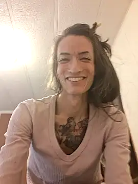 Snapshot of MaitressePomme3 chatting on December 13, 2025, 11:10 pm MaitressePomme3 online show from December 13, 2025, 11:10 pm