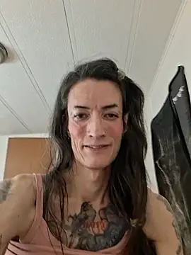 Snapshot of MaitressePomme3 chatting on December 19, 2025, 12:56 pm MaitressePomme3 online show from December 19, 2025, 12:56 pm