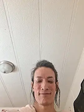 Snapshot of MaitressePomme3 chatting on December 22, 2025, 3:03 am MaitressePomme3 online show from December 22, 2025, 3:03 am