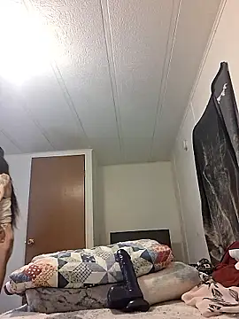 Snapshot of MaitressePomme3 chatting on January 10, 2026, 1:40 am MaitressePomme3 online show from January 10, 2026, 1:40 am