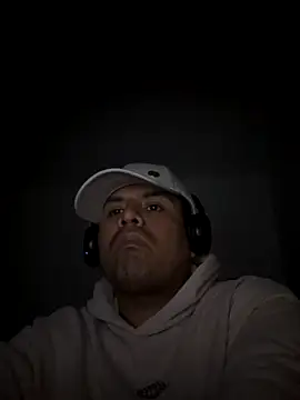 Pelotas2000 online show from November 18, 2025, 3:34 am