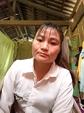 Lee-Thee online show from December 4, 2025, 1:59 am