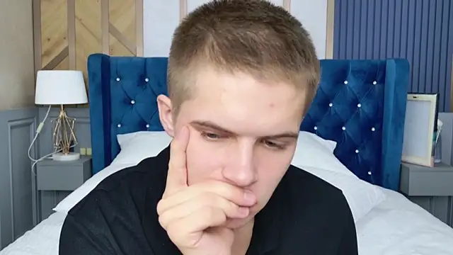 Piter Ward online show from November 24, 2025, 11:04 pm