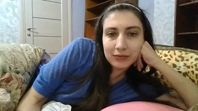 summerkathyy online show from November 17, 2025, 4:18 am