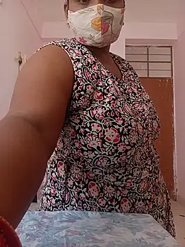 CUTE-LOVE-SWEETS online show from June 23, 2026, 4:21 am