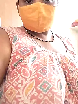 CUTE-LOVE-SWEETS online show from June 25, 2026, 3:50 am
