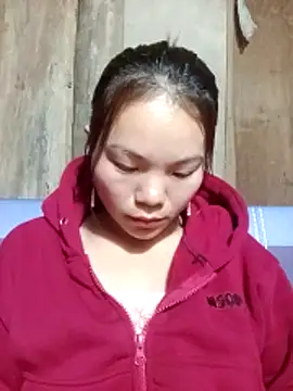 yu-zhen online show from December 22, 2025, 8:17 pm