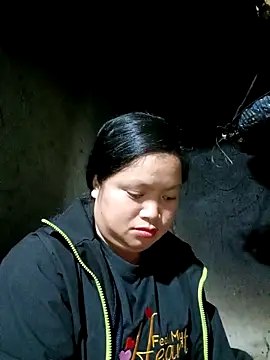 Ava-120 online show from December 4, 2025, 3:32 pm