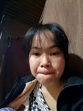 Xiu-L online show from November 23, 2025, 2:11 am