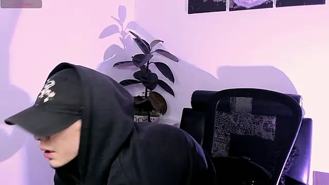 James Adams 01 online show from December 22, 2025, 1:08 pm