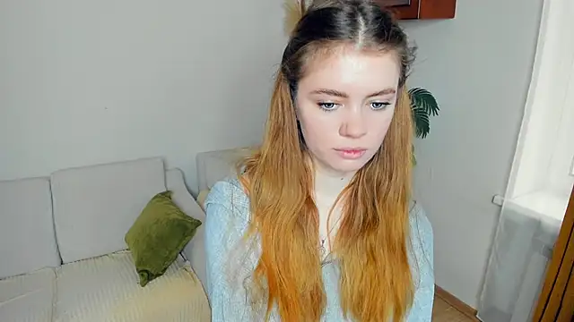 AngelesBenitz online show from November 23, 2025, 7:08 am