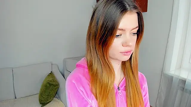 AngelesBenitz online show from December 17, 2025, 7:03 am