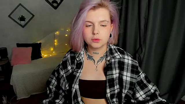 shadow  purrr online show from November 28, 2025, 2:36 am