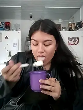 Satanatrix online show from December 18, 2025, 6:58 pm