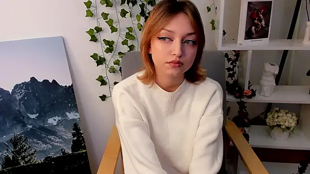 LeontineAtala online show from November 18, 2025, 7:57 am